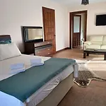 Tas Goecek B&B *
