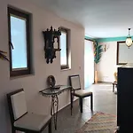 Tas Goecek * فتحية
